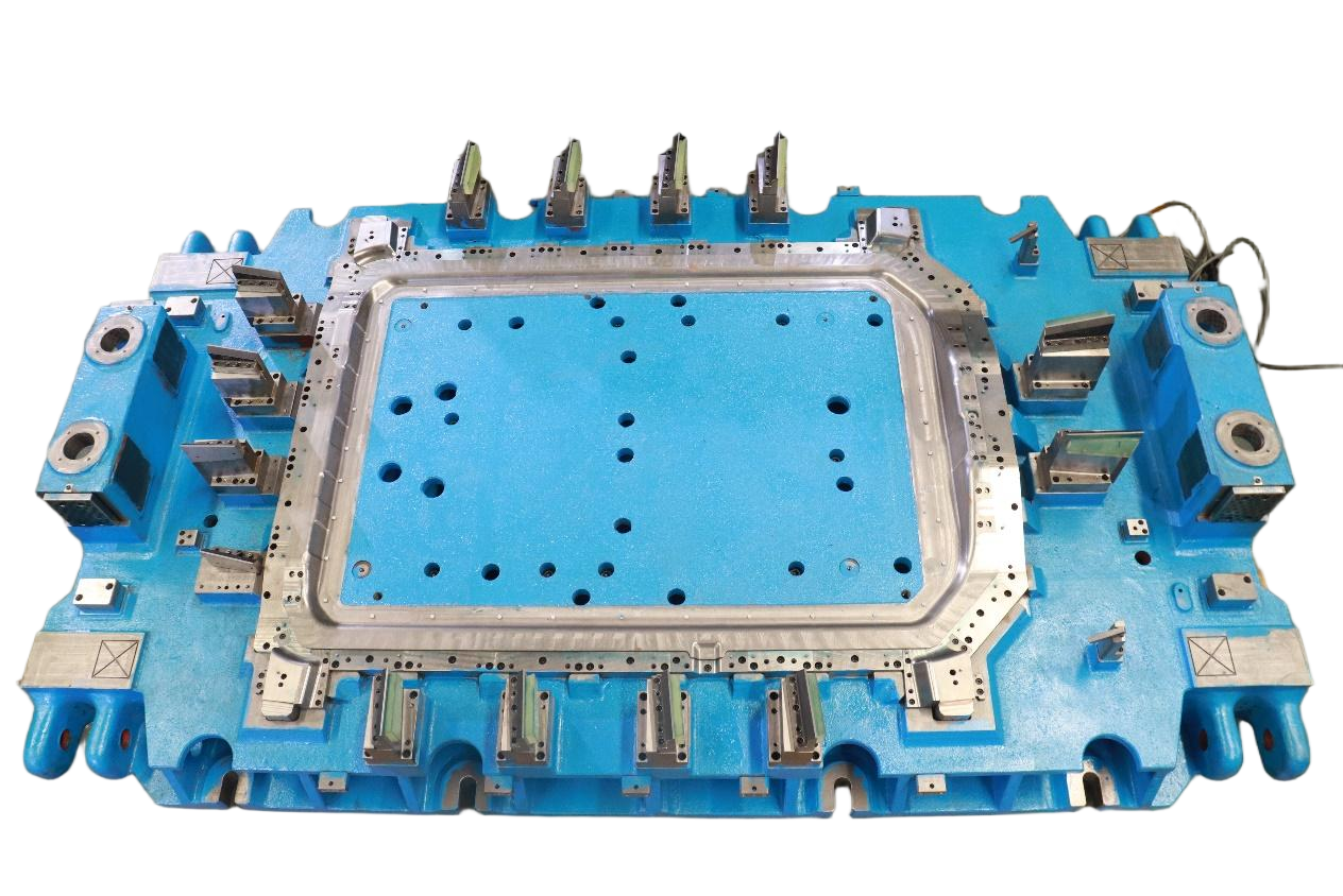 Tandem die tooling assembly.