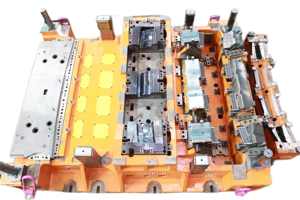 Transfer die tooling detail.